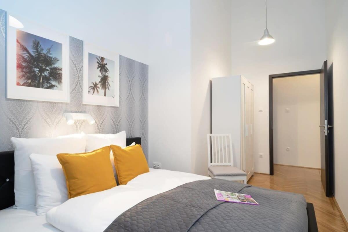 Ultra Central Large Stylish Apartment Budapest Exterior photo
